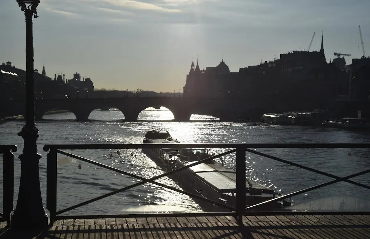 Apartment Lovely Flat In Latin Quarter Paris