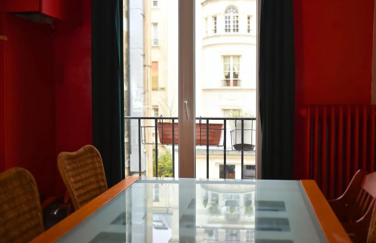 Lovely Flat In Latin Quarter Paris